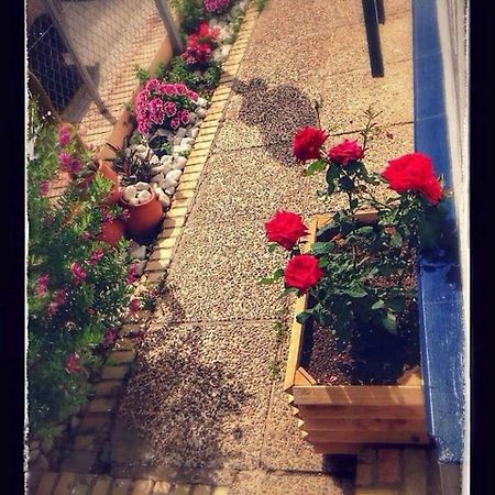 Hostal Puerto De Santa Maria Эль-Пуэрто-де-Санта-Мария Экстерьер фото