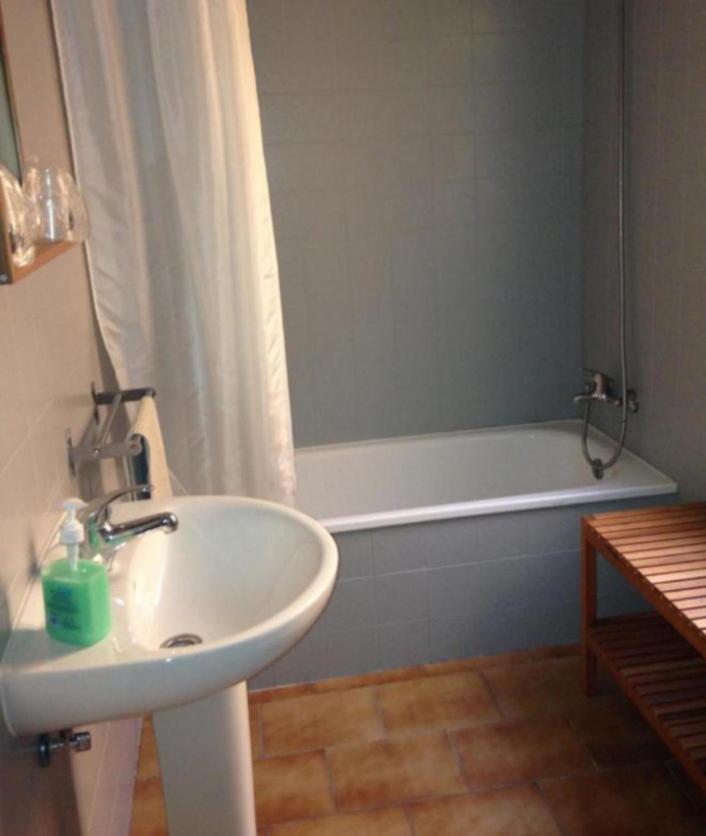 Hostal Puerto De Santa Maria Эль-Пуэрто-де-Санта-Мария Экстерьер фото