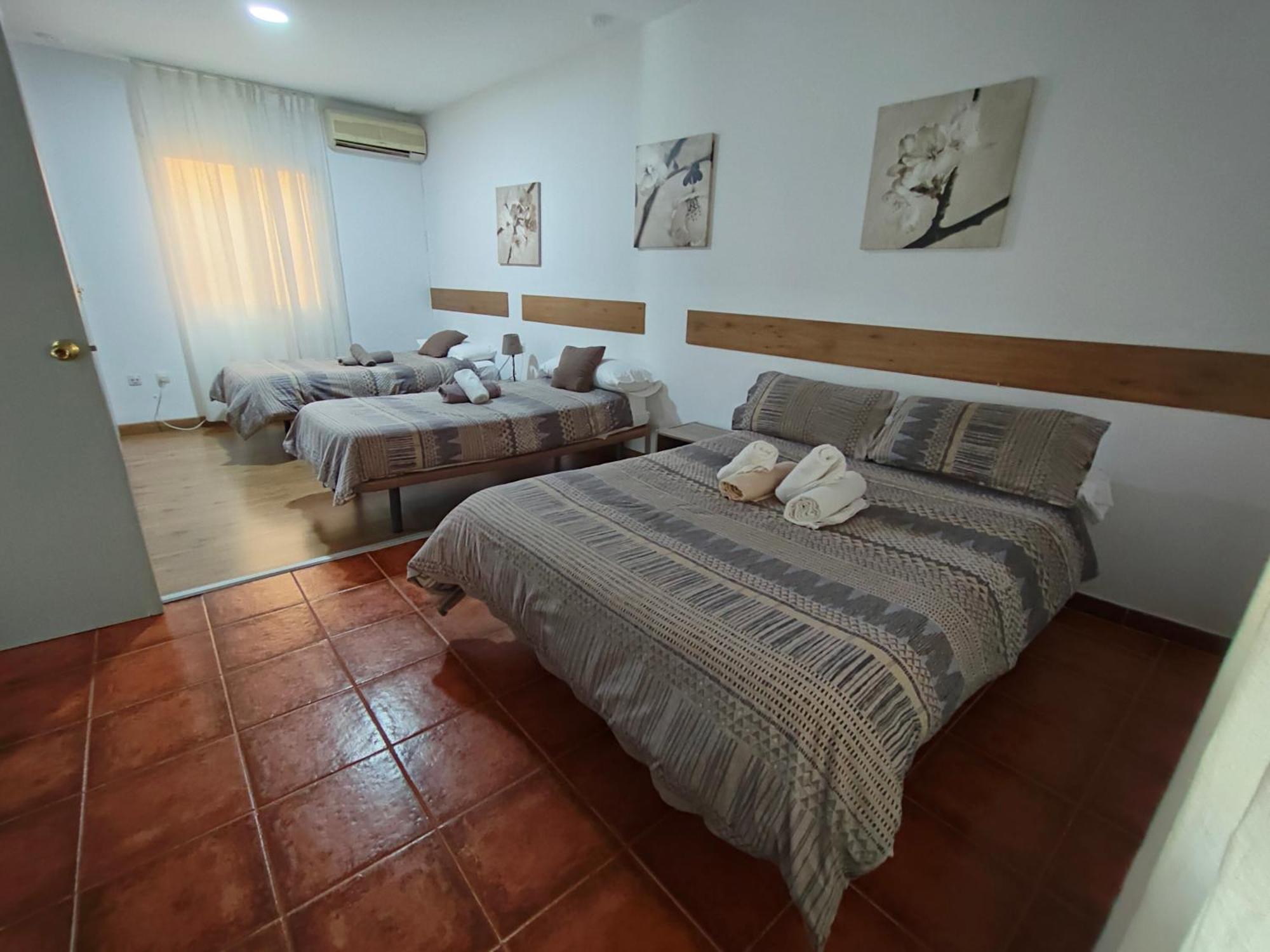 Hostal Puerto De Santa Maria Эль-Пуэрто-де-Санта-Мария Экстерьер фото