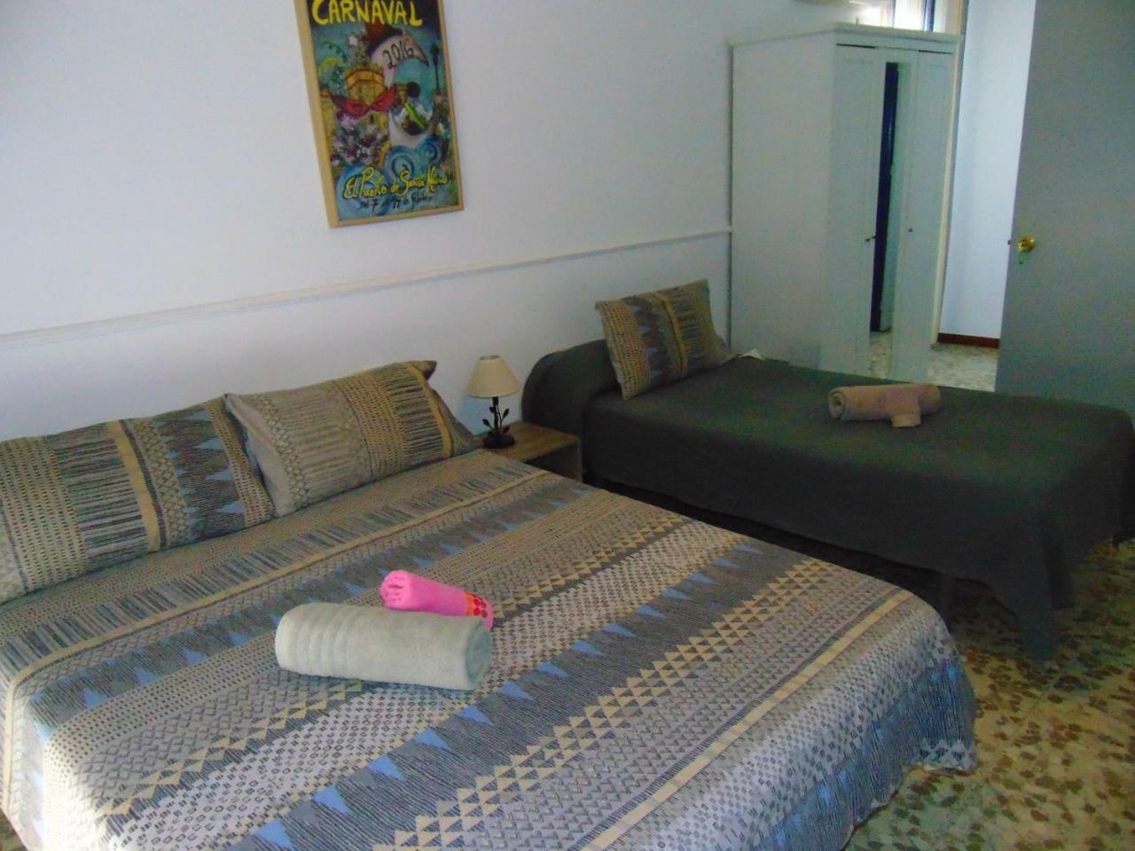 Hostal Puerto De Santa Maria Эль-Пуэрто-де-Санта-Мария Экстерьер фото